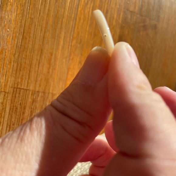 15 Stunning Round Cream 20mm Donut Shell Beads for Jewelry Craft Making - Picture 4 of 5